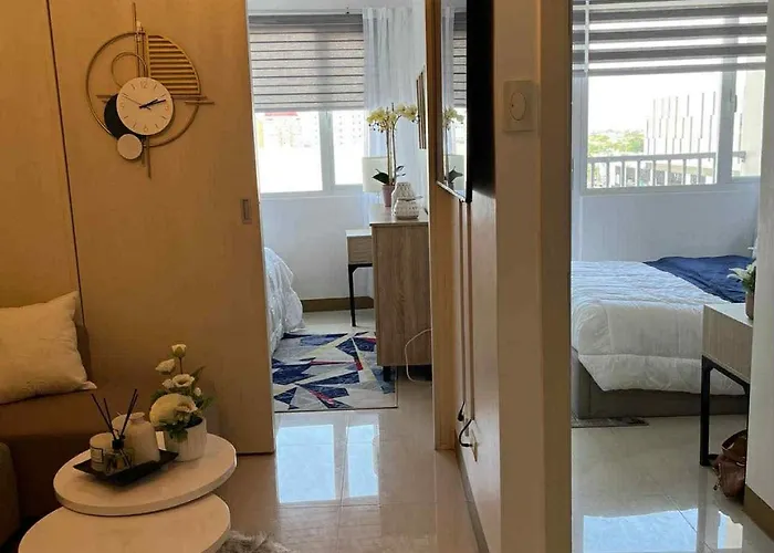 Apartment South Residences Tower 4, Pinas Manila